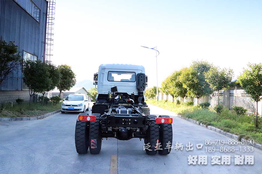 4*4天錦,排半自卸底盤,東風(fēng)四驅(qū)越野專用車,越野專用底盤,東風(fēng)天錦自卸車底盤