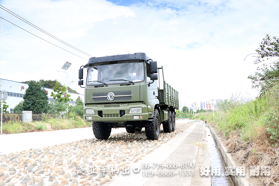 東風(fēng)天錦卡車,6×6天錦越野車,六驅(qū)天錦運(yùn)兵車,東風(fēng)2102越野運(yùn)兵車,東風(fēng)軍車報(bào)價(jià),六驅(qū)東風(fēng)天錦載貨車,190馬力東風(fēng)卡車,EQ2102軍用越野卡車,6×6越野客車改裝,東風(fēng)153越野車