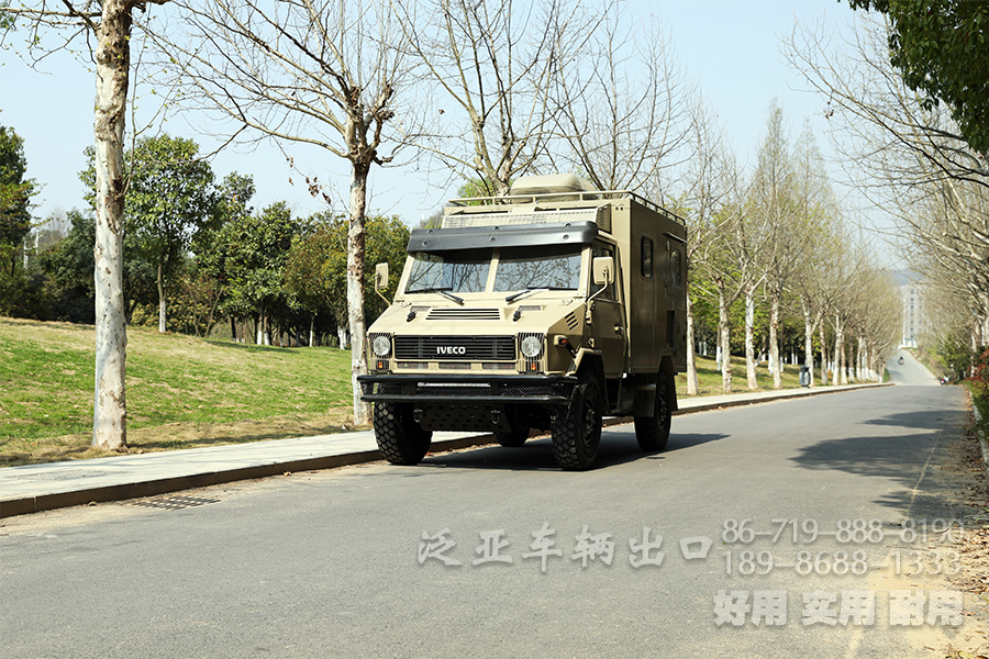 依維柯2046,越野型旅居房車,移動辦公房車,房車定制改裝,戶外辦公車