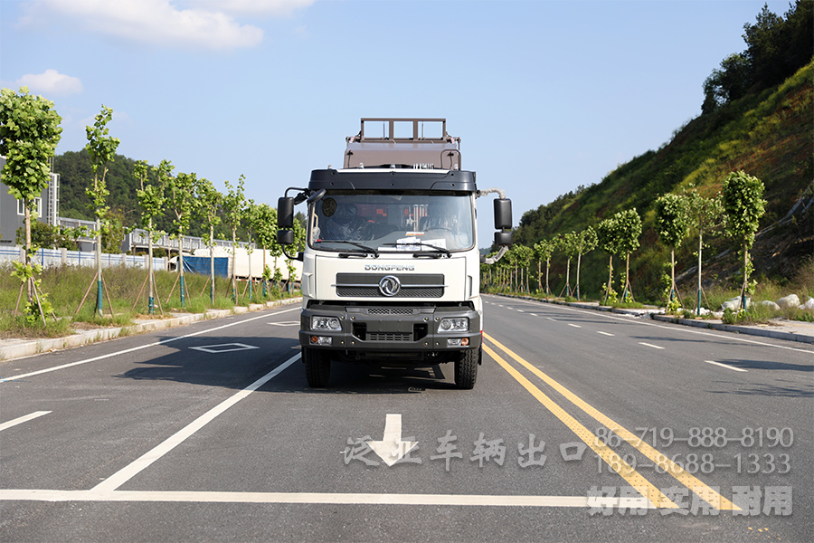 四驅(qū)越野底盤、四驅(qū)底盤改裝、垃圾運輸車、14立方垃圾車、輕卡環(huán)衛(wèi)車、多功能垃圾車、4x2垃圾車