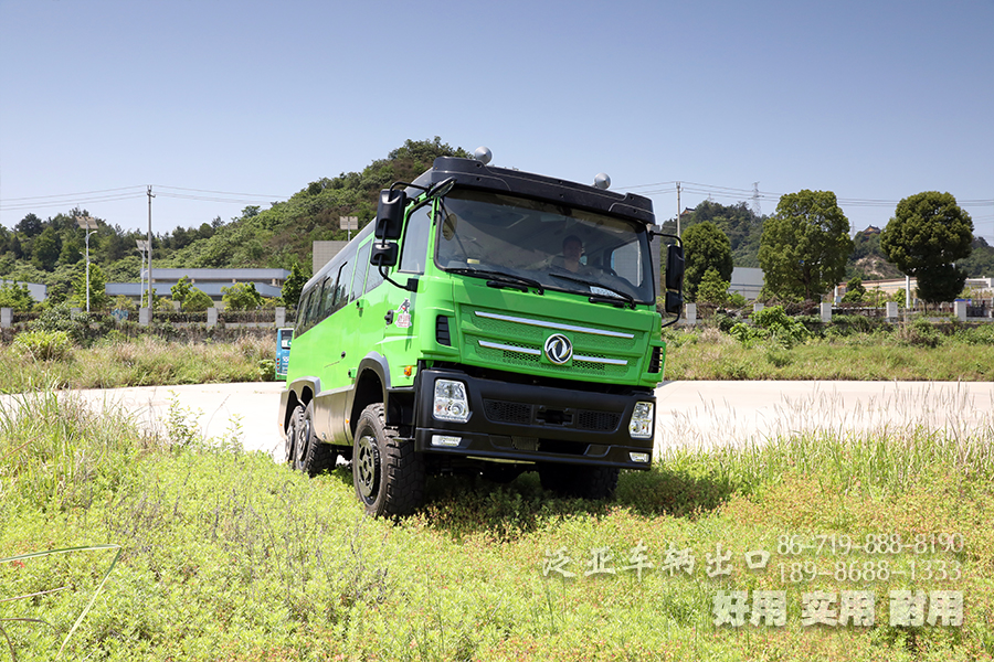 東風(fēng)6X6客車,210馬力客車,210馬力公交車,,210馬力公交車,25座中巴車,東風(fēng)8米巴士車,260馬力客車,東風(fēng)六驅(qū)卡車,東風(fēng)30座客車