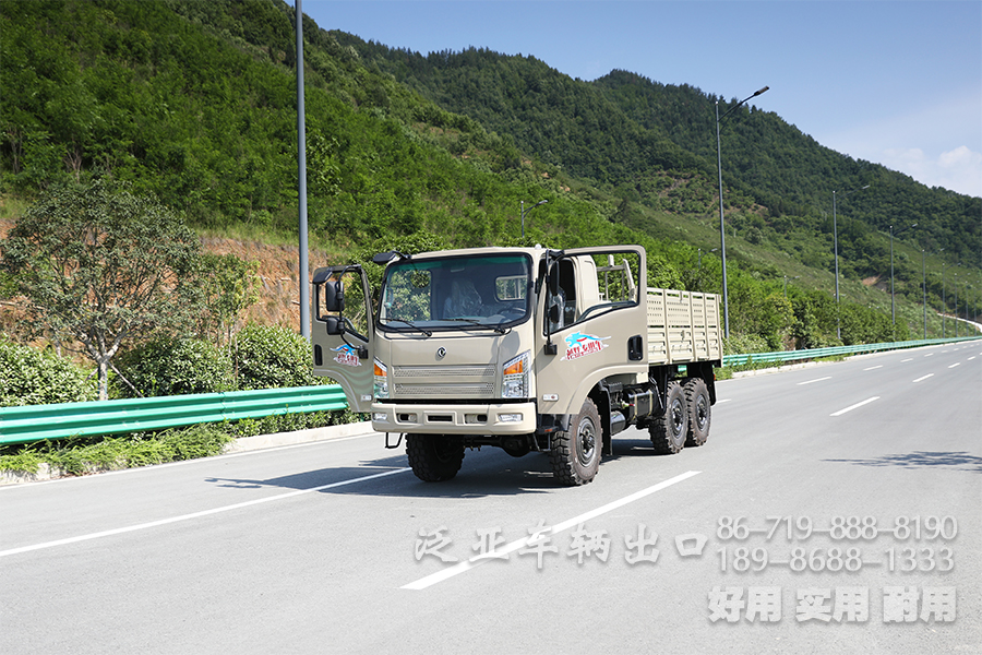 東風(fēng)六驅(qū),六驅(qū)越野卡車(chē),平頭卡車(chē),柴油越野汽車(chē),東風(fēng)6*6卡車(chē),東風(fēng)6*6運(yùn)兵車(chē),東風(fēng)運(yùn)兵車(chē),六驅(qū)運(yùn)兵車(chē),六驅(qū)民用車(chē)出口,卡車(chē)出口