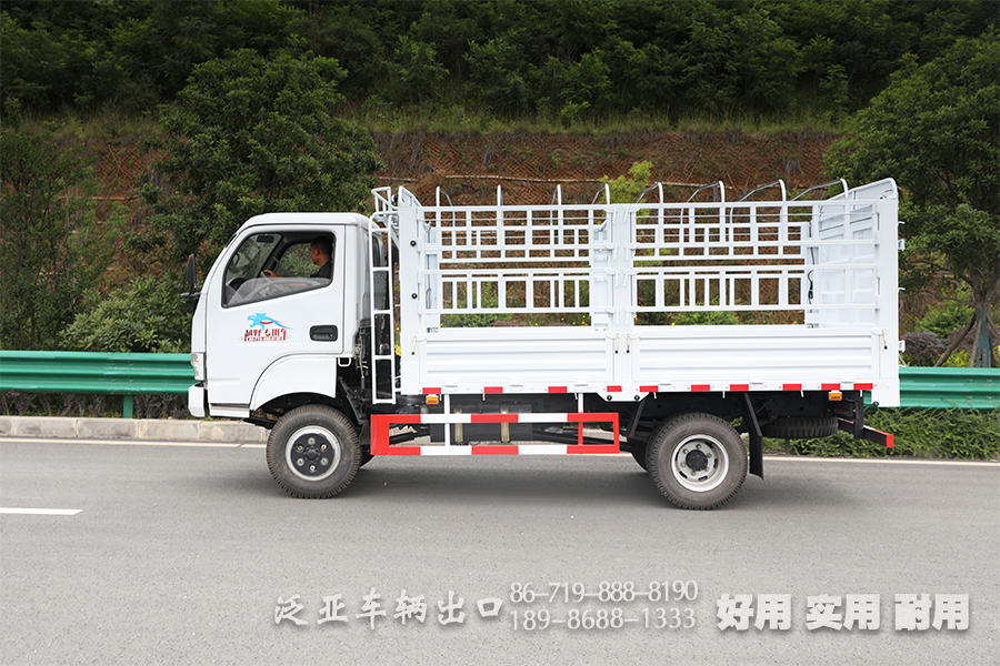 東風(fēng)四驅(qū),東風(fēng)柵欄載貨車,4×4小型柴油倉柵車,全驅(qū)越野專用車,3.8米柵欄載貨車,越野專用車廠家,商用小微卡廠家,四驅(qū)輕型貨車