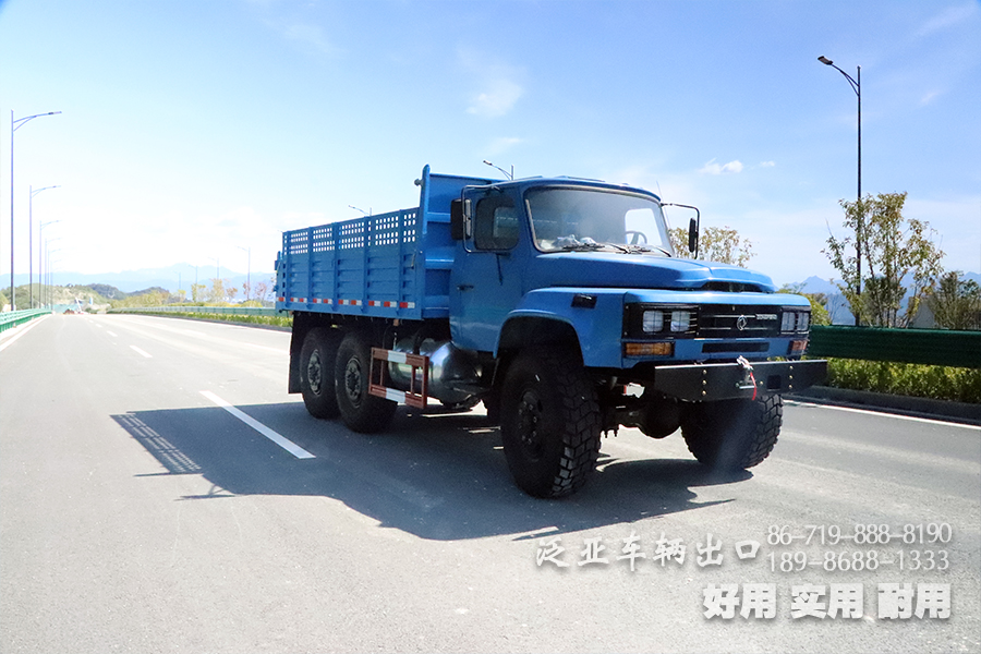 EQ2100自卸汽車,5噸尖頭自卸車,東風(fēng)藍(lán)自卸車,出口車專供,六驅(qū)自卸車,6*6公路運(yùn)輸車