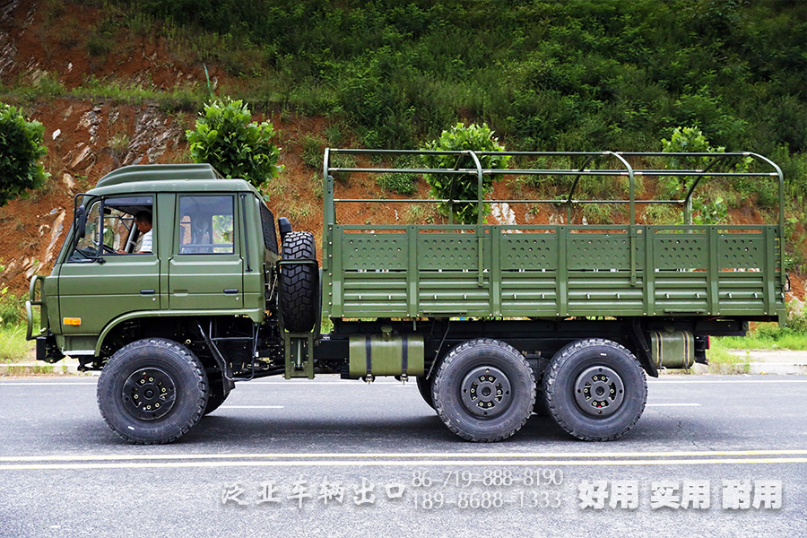 全驅(qū)運(yùn)兵車,6*6運(yùn)兵車,東風(fēng)EQ2102N,雙排越野卡車,東風(fēng)153雙排卡車,六驅(qū)卡車配置,東風(fēng)運(yùn)兵車,EQ246運(yùn)兵車