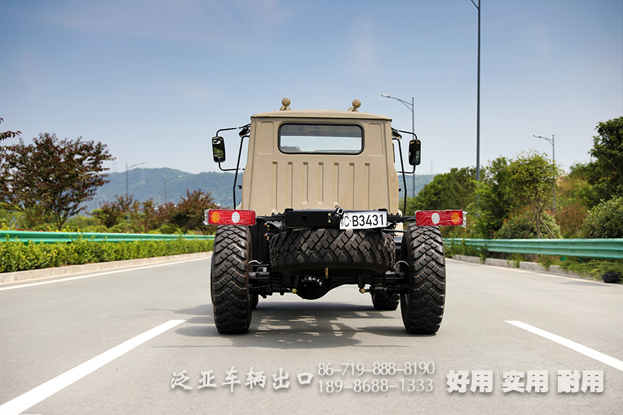 4x4長頭底盤,東風(fēng)240駕駛室,底盤定制,出口底盤,越野專用車底盤,前置絞盤