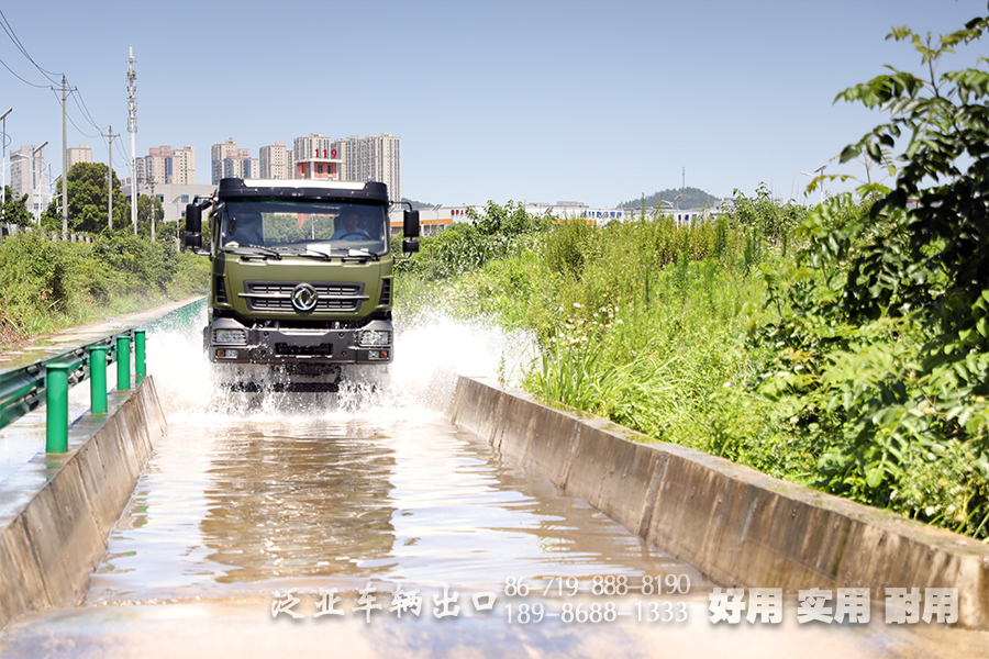 6x6卡車,越野卡車底盤,340馬力底盤,長途貨車底盤,越野貨車底盤,越野專用車底盤,340馬力重卡