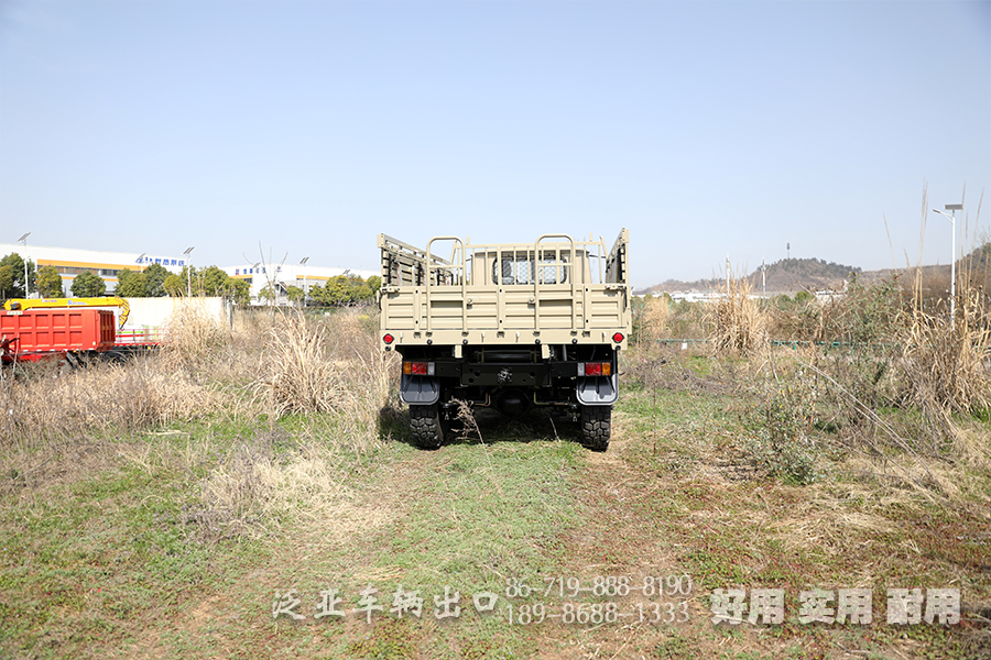 絞盤卡車,東風(fēng)六驅(qū)柴油車,EQ2082E6D,六驅(qū)尖頭汽車,越野卡車,民用版軍車,4噸軍車