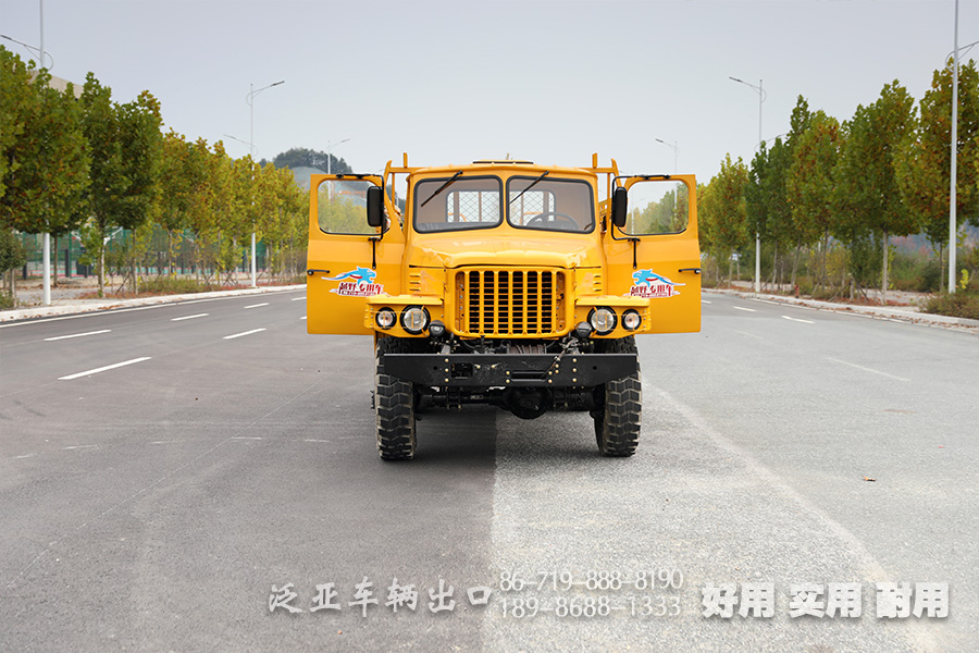 東風(fēng)6X6,EQ2082,EQ240,6X6長(zhǎng)頭卡車(chē),雙玻璃柴油卡車(chē),四噸民用卡車(chē),尖頭越野運(yùn)兵車(chē),25Y