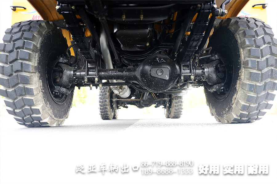 東風(fēng)6X6,EQ2082,EQ240,6X6長(zhǎng)頭卡車(chē),雙玻璃柴油卡車(chē),四噸民用卡車(chē),尖頭越野運(yùn)兵車(chē),25Y