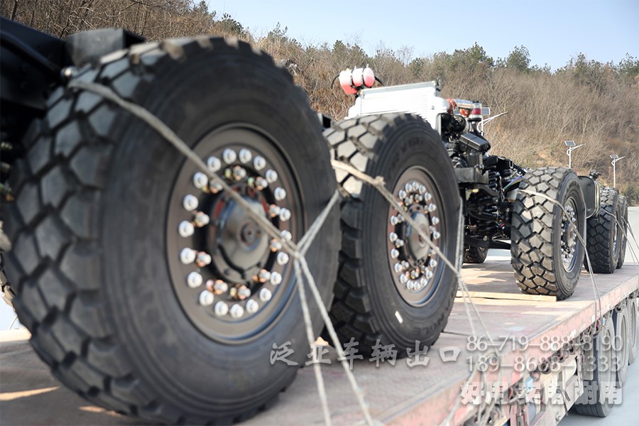 <strong>新增兩臺裝甲車底盤交付客戶</strong>