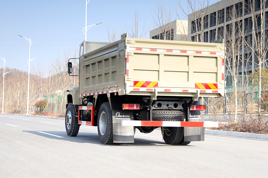 東風四驅，東風4x4，東風四驅尖頭大玻璃越野卡車底盤，東風四驅底盤出口，東風底盤出口廠家