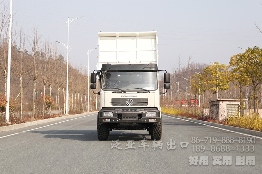 東風(fēng)13噸自卸車，四驅(qū)自卸卡車，4x4自卸車，貨箱加高型自卸車，越野自卸卡車，兩橋礦用自卸車，自卸車出口，自卸車銷售